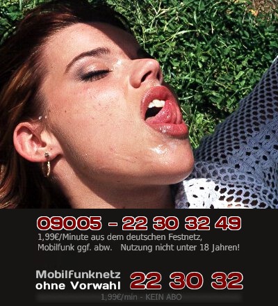 09005 - 22 30 32 49 Das geile Telefonsex-Luder schließt die Augen und genießt, wie ihr mit Sperma oder Urin die Fresse vollgespritzt wird.